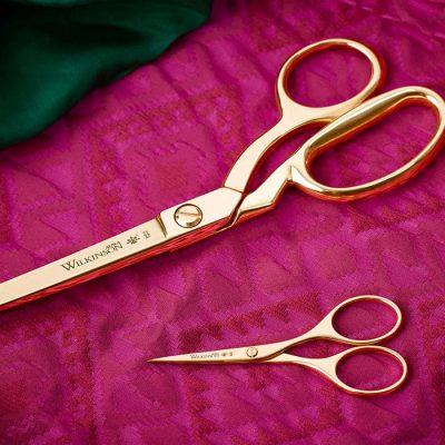 Wilkinson Gold Sewing Kit in main view including 8″ Aura Gold Sidebent Scissors and Gold Embroidery Scissors.