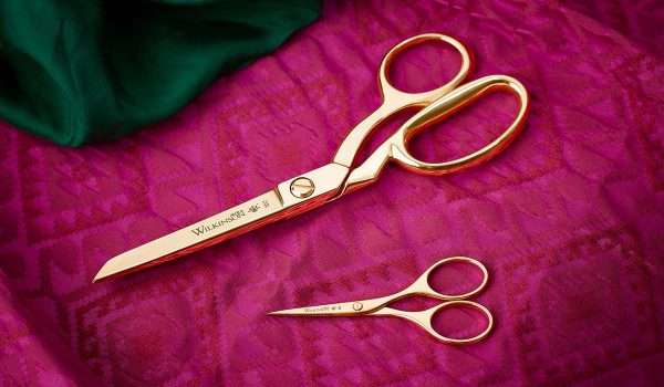 Wilkinson Gold Sewing Kit in main view including 8″ Aura Gold Sidebent Scissors and Gold Embroidery Scissors.