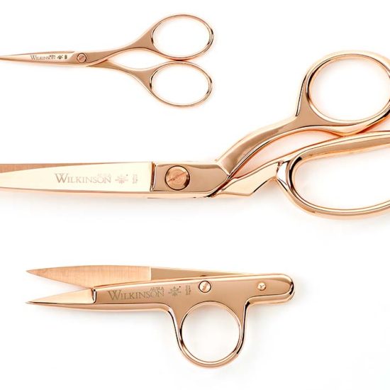 Wilkinson Rose Gold Sewing Gift Set in front view including 8″ Gold Sewing Sidebents, Rose Gold Embroidery Scissors and Rose Gold Threadclips.