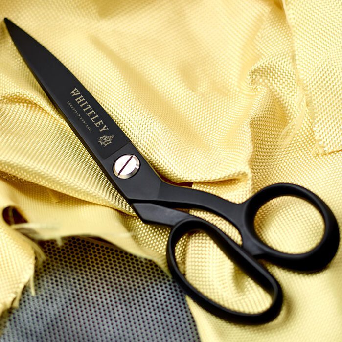 10-inch-composite-and-kevlar-sidebents-lifestyle-3-e1634306541561-1